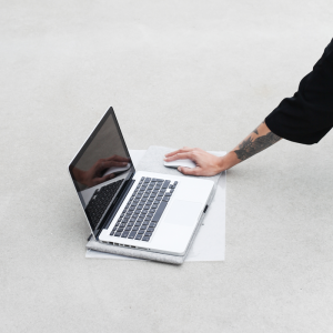 wool felt laptop sleeve light grey setting