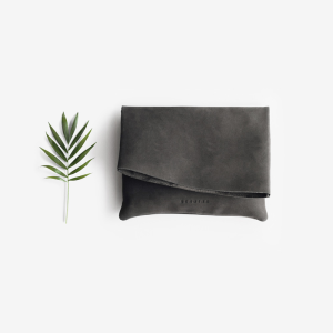 Foldable clutch · leather